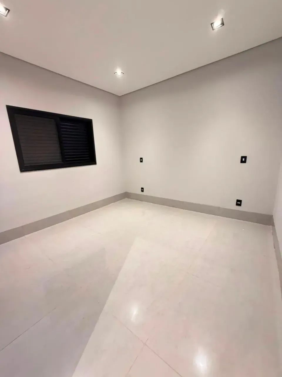 Excelente casa térrea no Cond. Primor das Torres para venda com 3 suítes - Foto 5