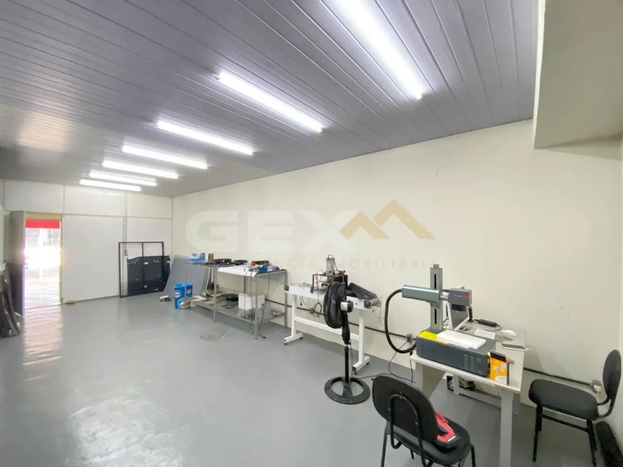 Galpão à Venda no Bairro Bom Pastor com 400 m² em Divinópolis/MG. - Foto 2