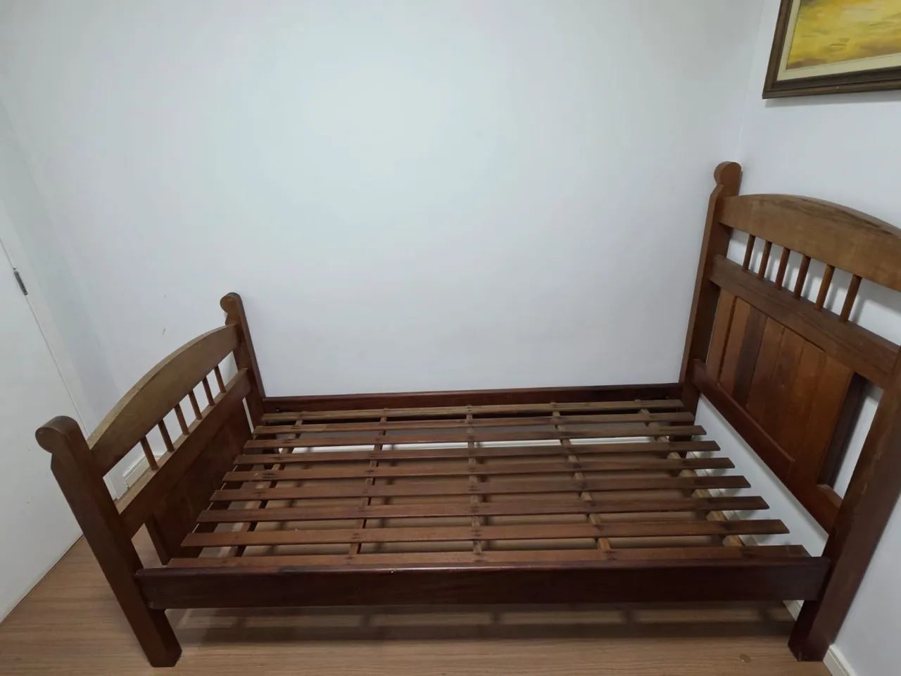 Cama de Solteiro em Mogno Puro