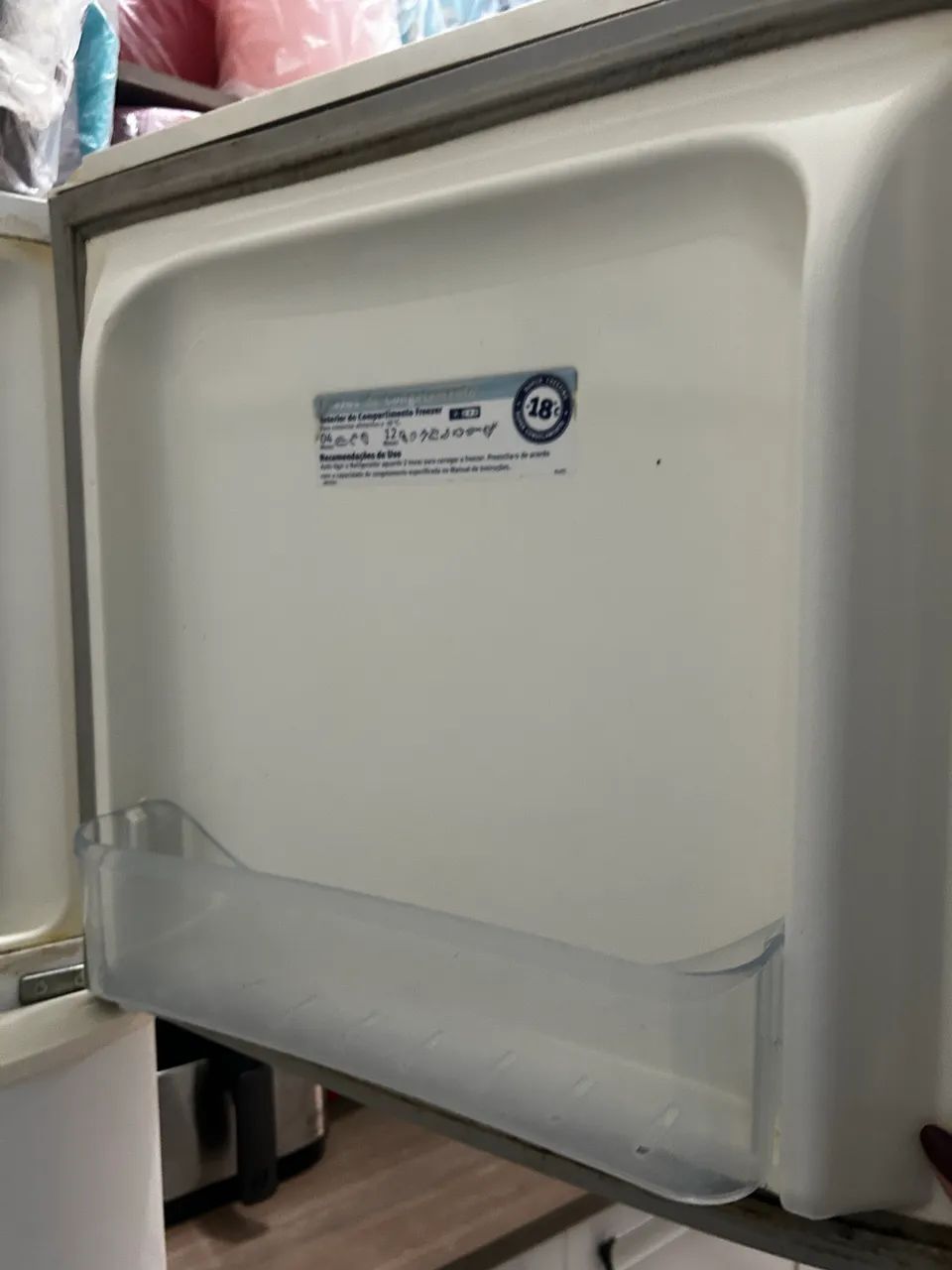 Geladeira Electrolux em ótimo estado - funcionando perfeitamente - Foto 4