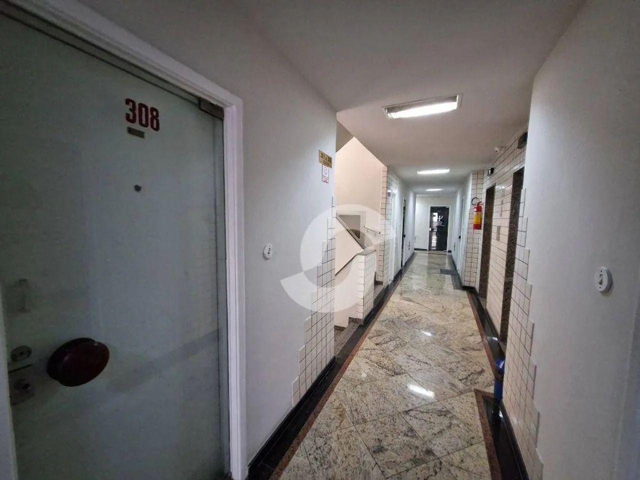 Ótima sala comercial com 32m² no Centro de Niteroi - Foto 3