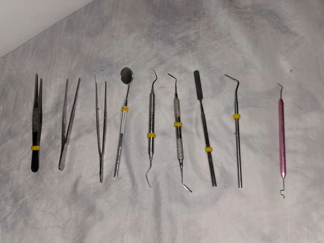 Pinças odontológicas