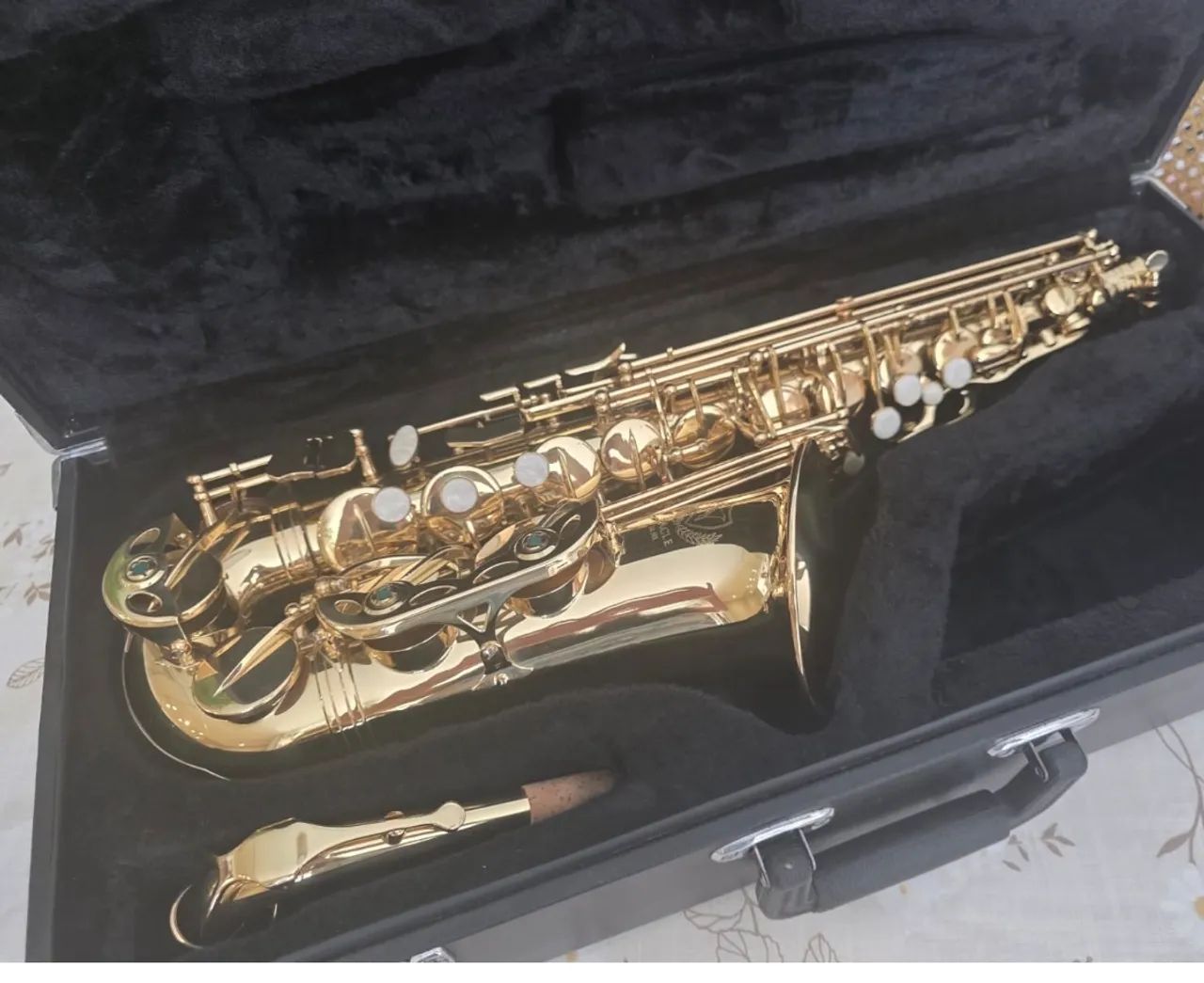 Sax Saxofone Alto Eagle SA 501 - Foto 2