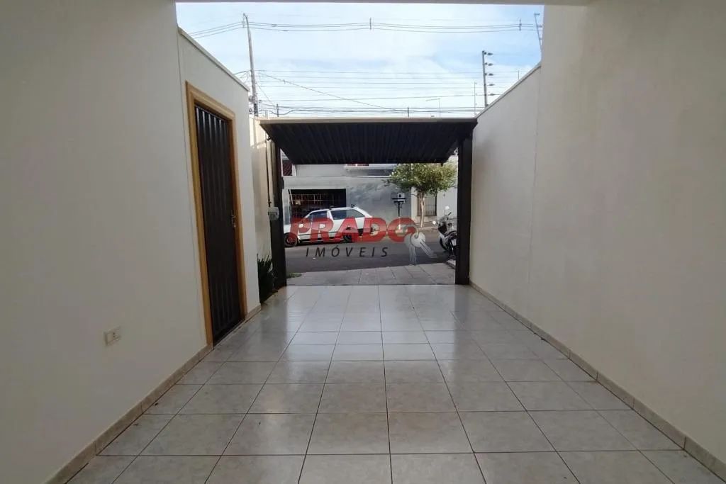 Casa para alugar em Maringá, JD PARIS VI, com 3 quartos, com 150 m² - Foto 5