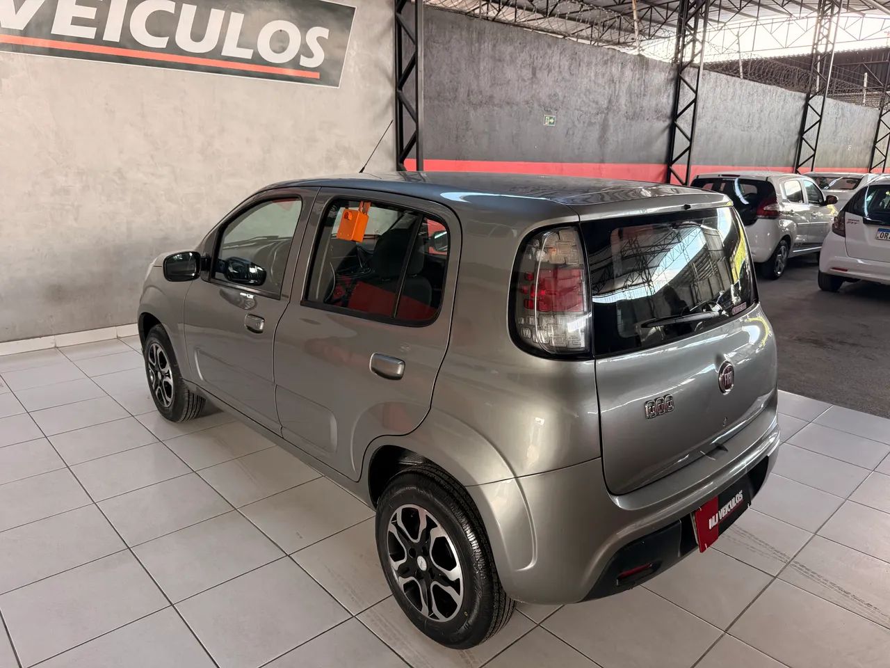 Fiat Uno Attractive 1.0 Flex 6V 5P 2017 - Foto 2