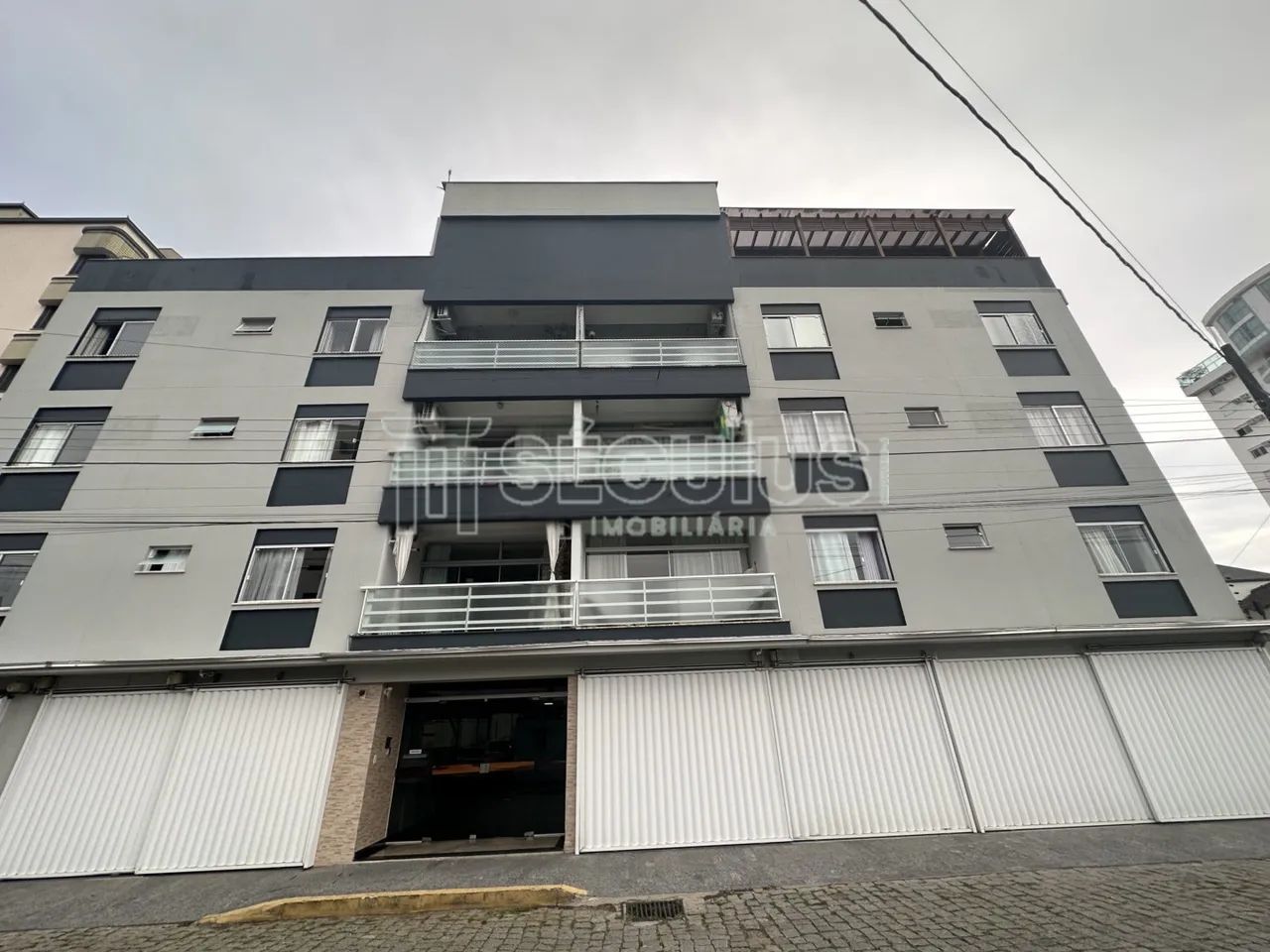 EXCELENTE APARAMENTO DUPLEX NO CENTRO - Foto 3