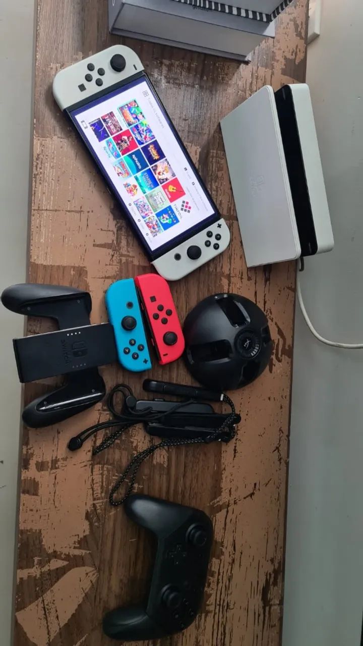 Nintendo Switch OLED DESBLOQUEADO Completo + 4 Joy-Cons + Dock HyperX + Controle Pro - Foto 2