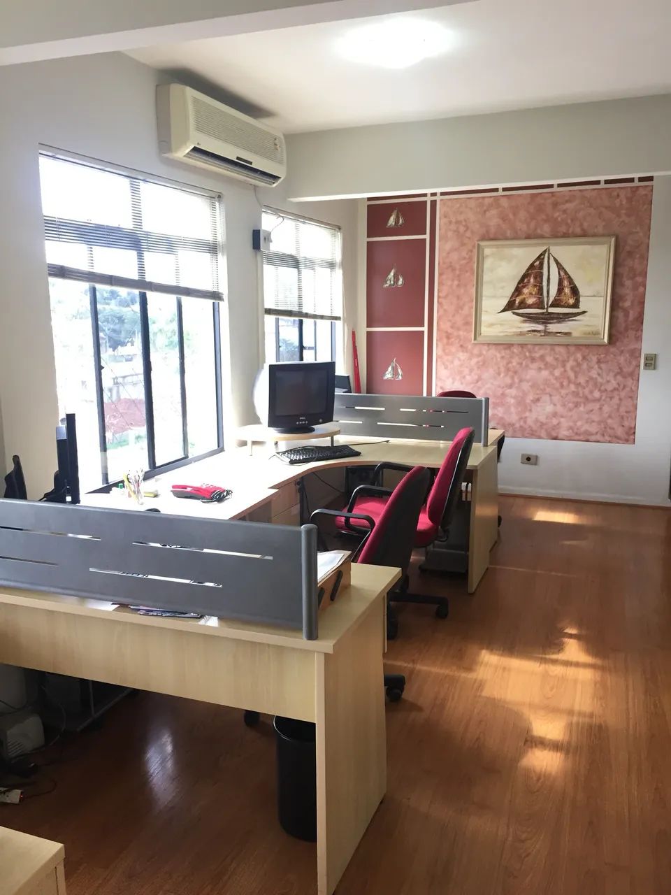 ALUGO ESCRITÓRIO MOBILIADO DE 40m2 - Foto 4