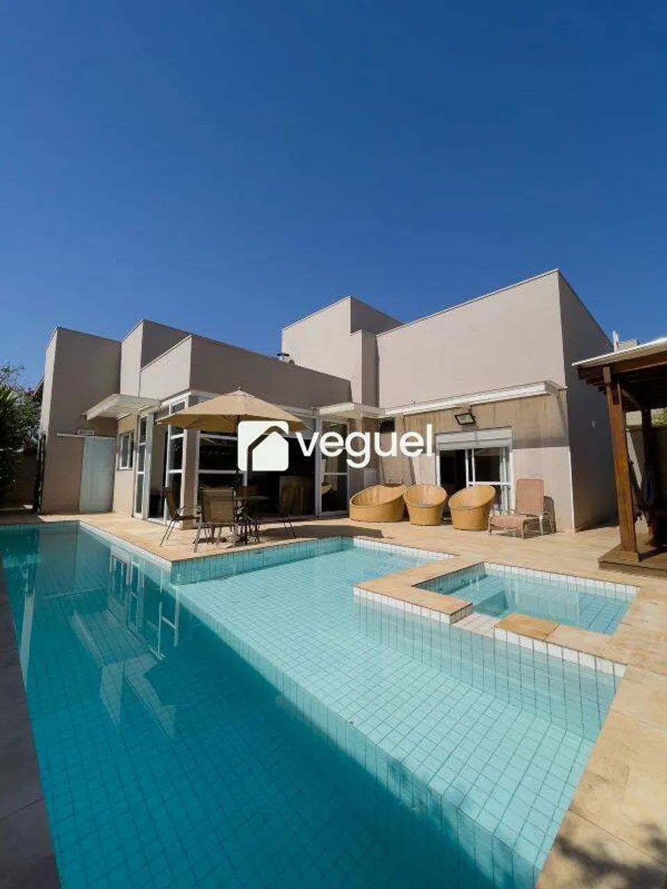 Casa térrea para alugar em Condomínio na Vila do Golf, Ribeirão Preto/São Paulo 1