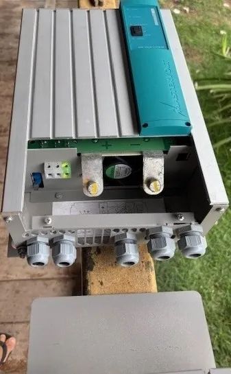 Inversor 24VCC 1500 W e carregador demais painel de controle para motor homes e embarcão - Foto 5