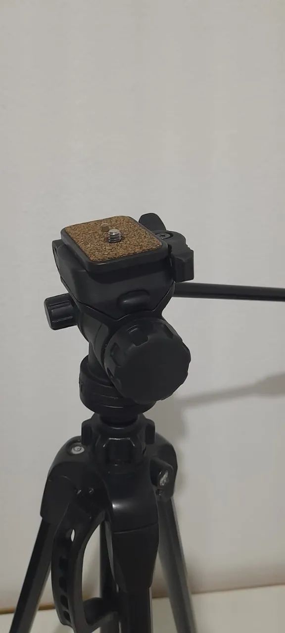 *Tripé Amador Weifeng Wt3715 para Câmeras, Filmadoras e Celulares - Foto 2