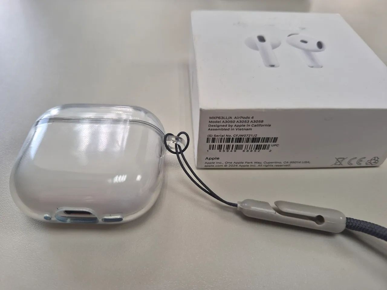 AirPods 4 Apple (8 meses de garantia pela Apple) - Fones de Ouvido