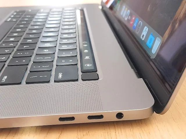 MacBook Pro 16" · SSD 512GB· 16GB Ram · 2019 i7 · Oportunidade! - Foto 3