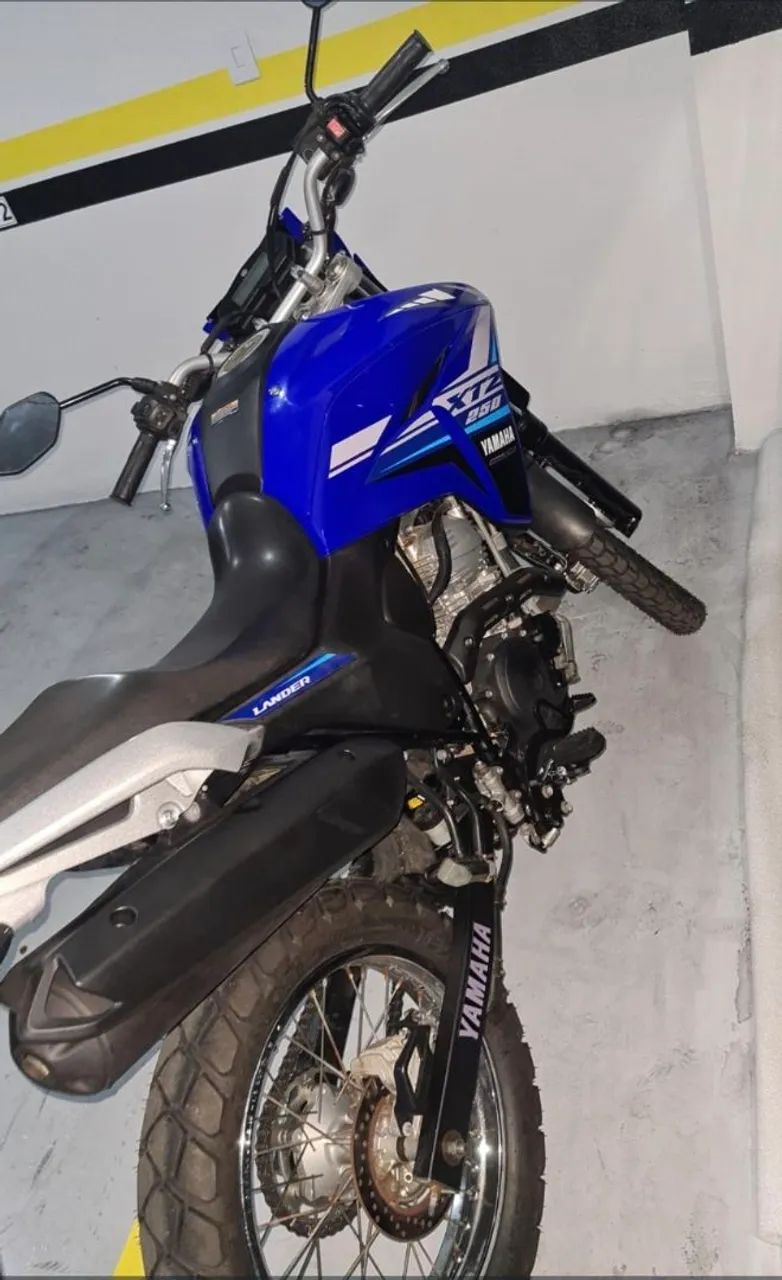 Lander  XTZ 250  - Foto 2