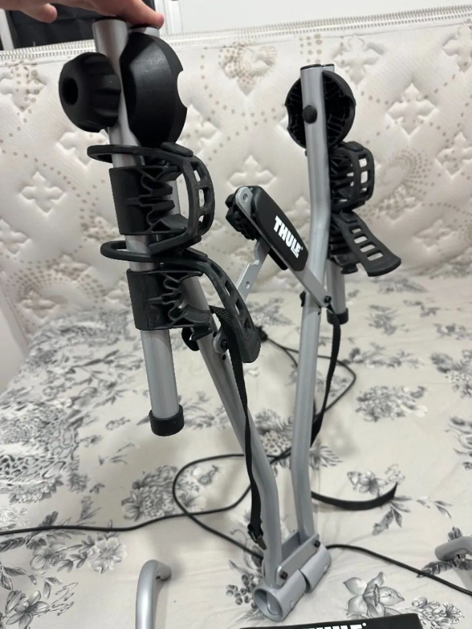 Transbike original Thule para 2 bikes engate universal - Foto 5
