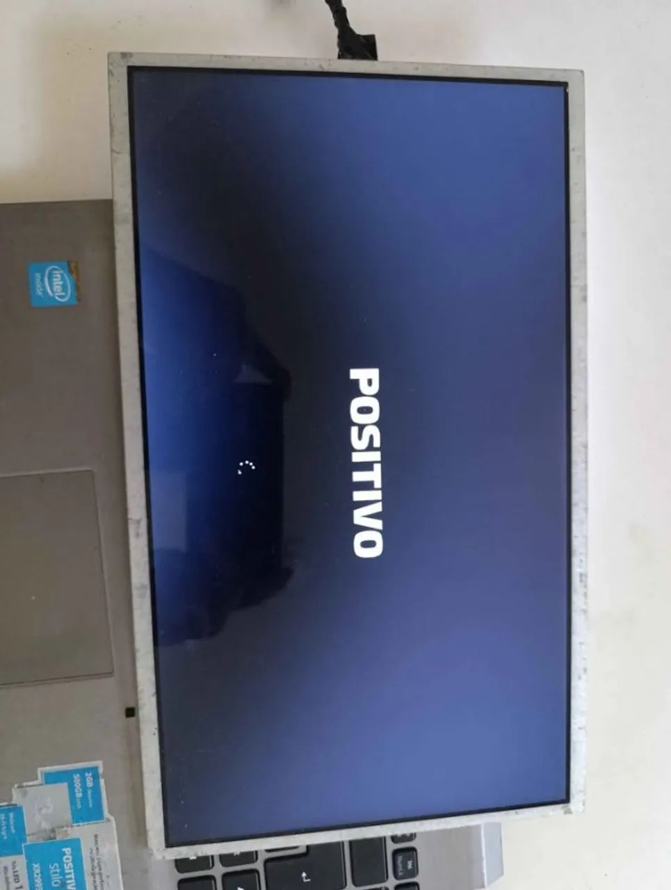 Tela LCD  normal para notebook Positivo CCE Philco e outros - Foto 4