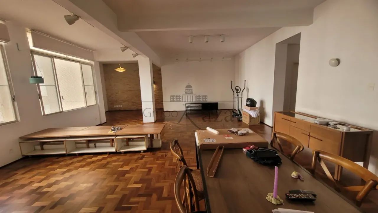 Apartamento - Higienópolis - 3 Dormitórios - 198m². - Foto 3
