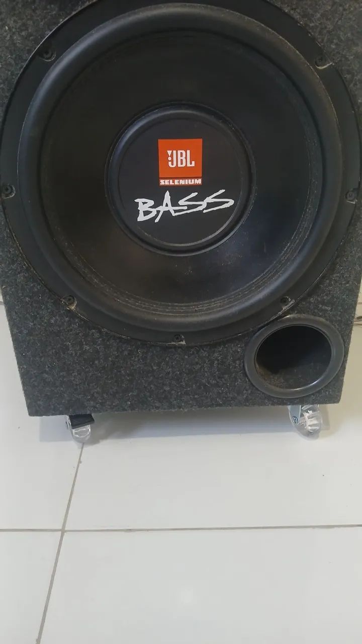 Vendo subwoofer 12 polegadas da JBL (SEMINOVO)