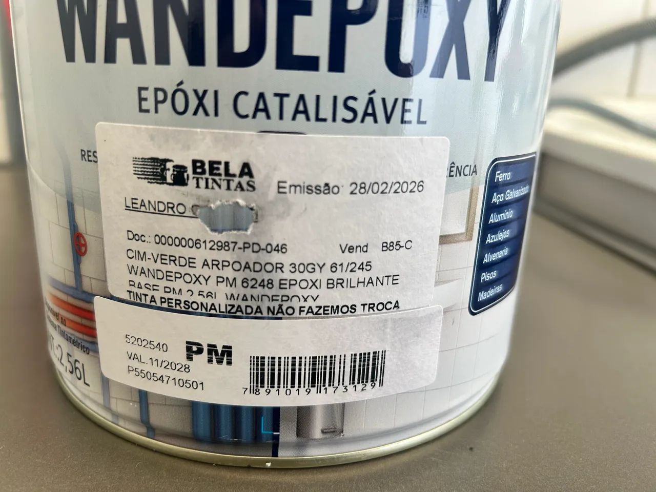 Tinta epoxi brilhante - coral - 2,56L - cor verde arpoador - nova - Foto 3
