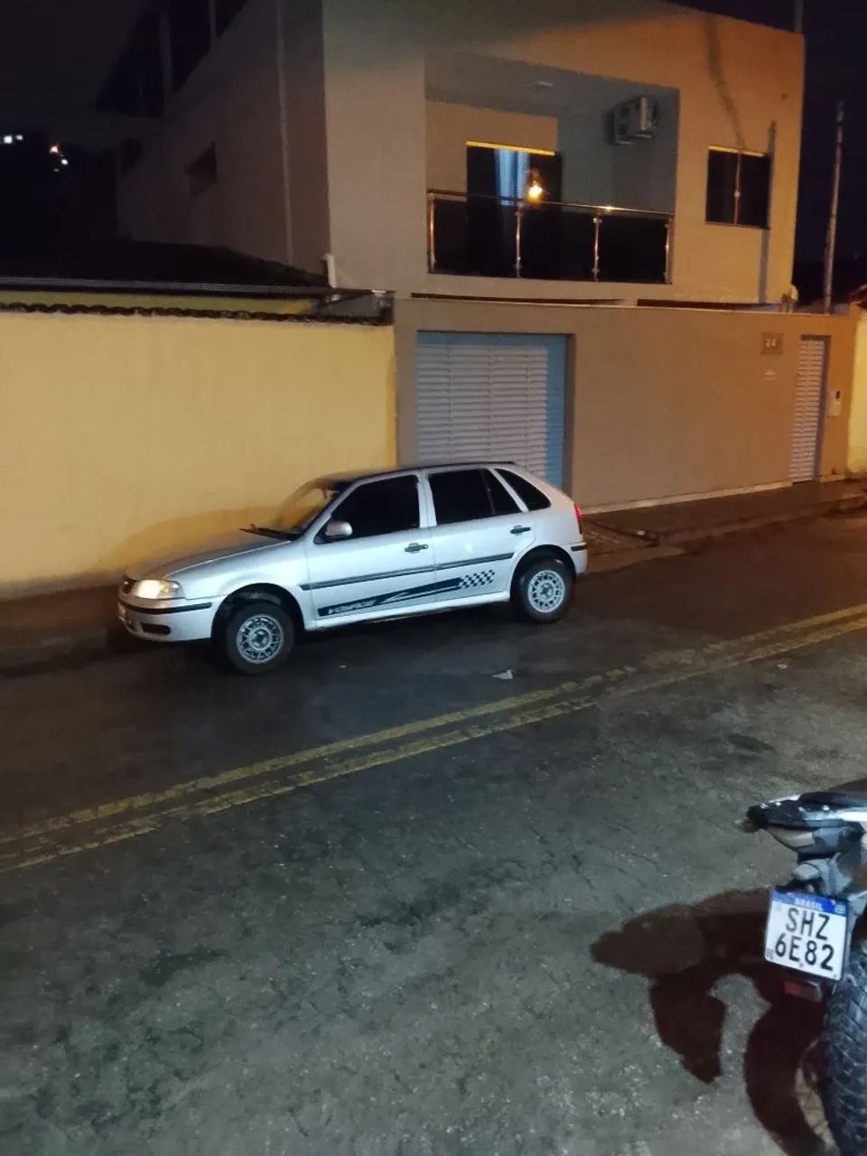 Volkswagen Gol Geração III Plus 1.0 MI 16V Gasolina Mec. 4P 2004
