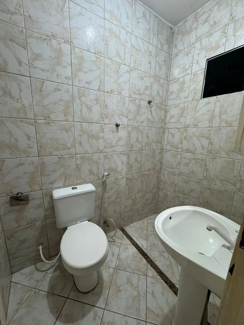 Aluguel de apartamento de 2 quartos no Montese 