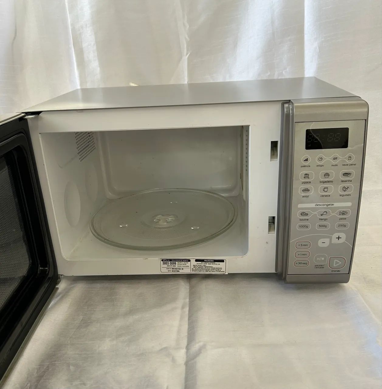 Microondas PRATA - Brastemp 20L - Foto 2