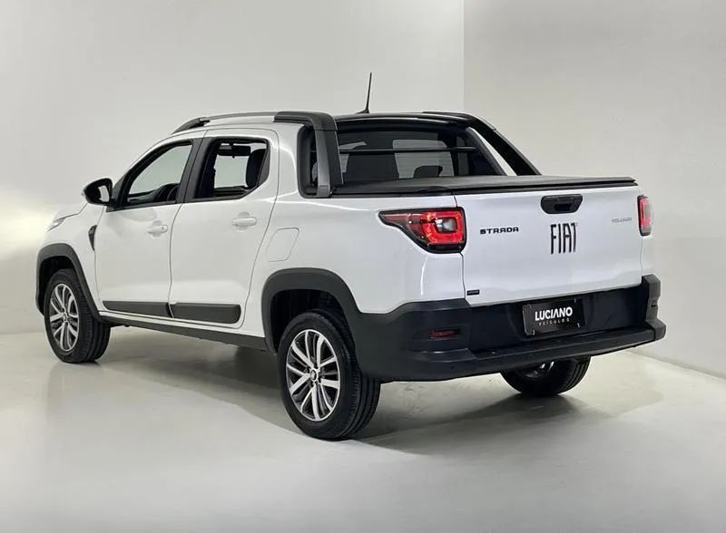 Fiat Strada Volcano 1.3 Flex 8V CD 2023 - Foto 5
