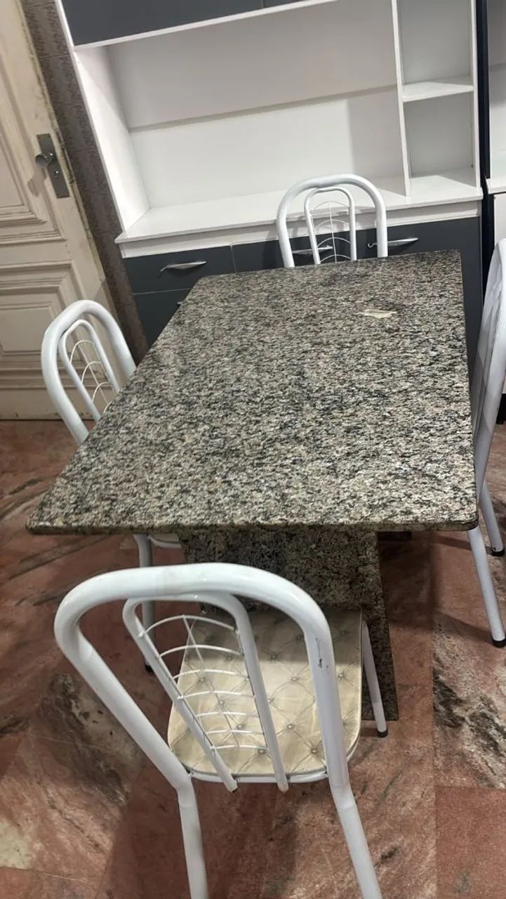 Mesa de mármore 