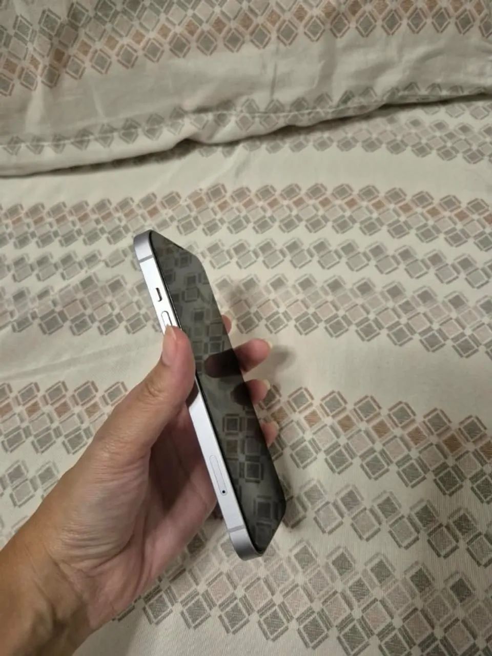 Iphone 14 de 256g Cor: roxo - Foto 2
