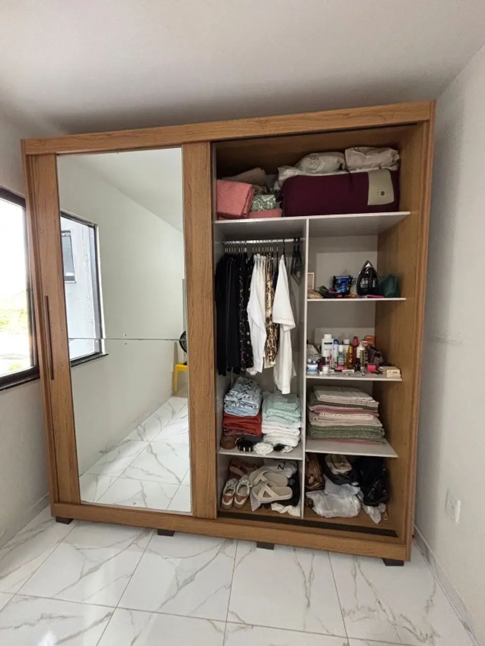 Guarda-Roupa de casal com portas de correr e espelho - Foto 5