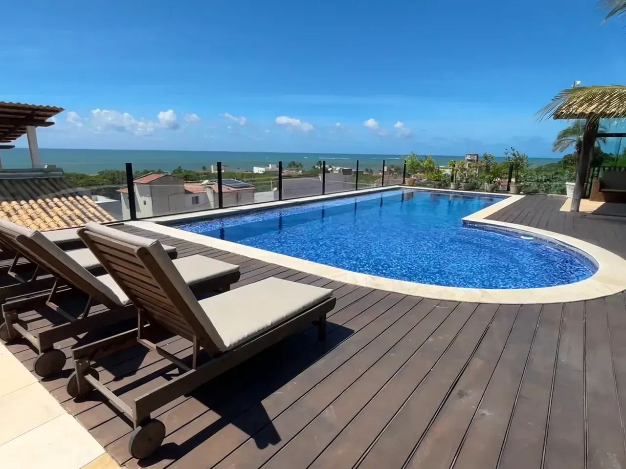 Casa para venda com 562 metros quadrados com 9 quartos