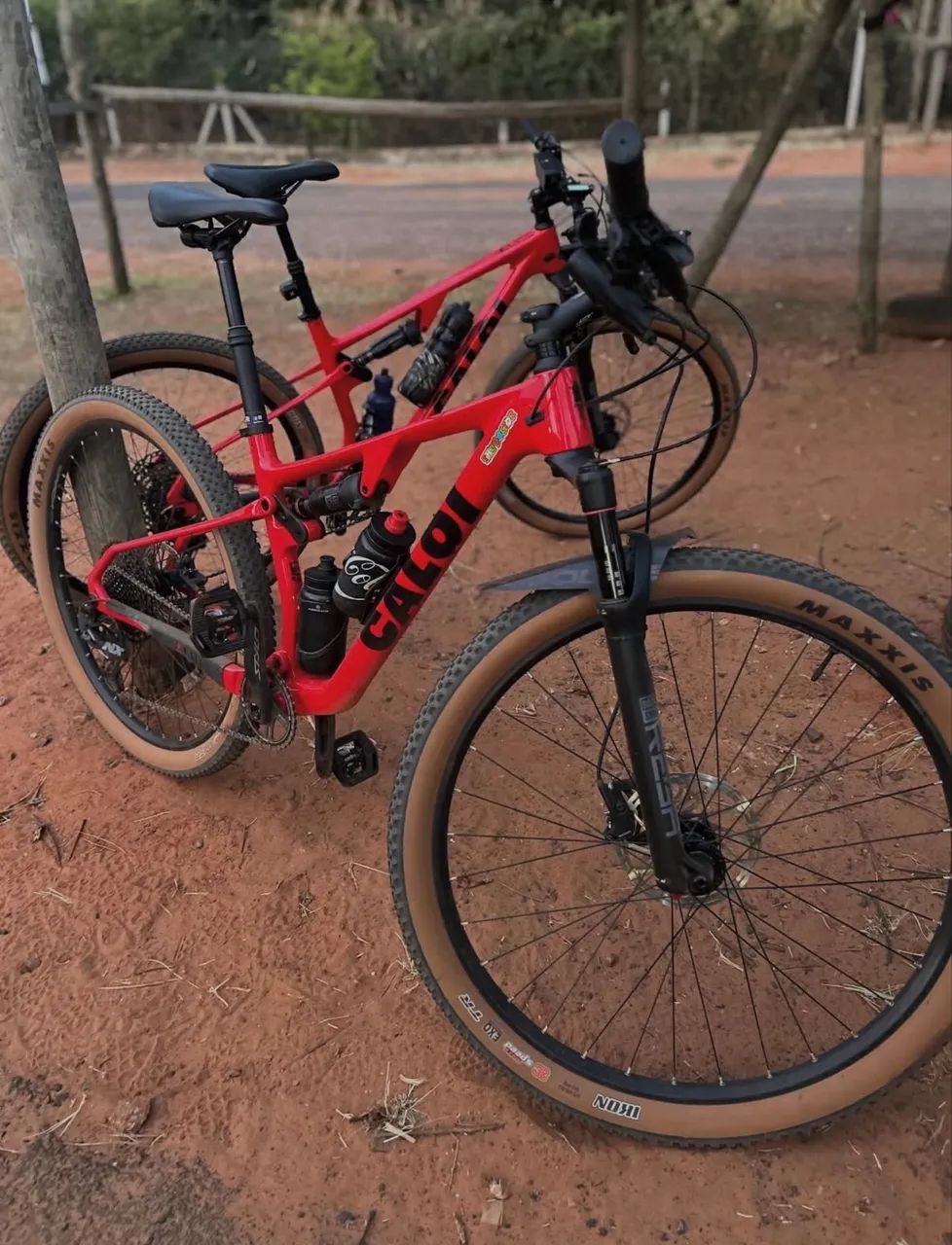 Bicicleta Caloi Elite FS Carbono 