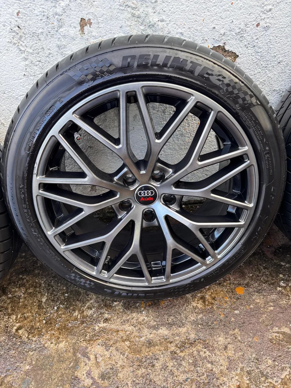 Roda e Pneu Audi, BMW, Mercedes Aro 18 5x112 Grafite 4 Pneus Delinte Novos