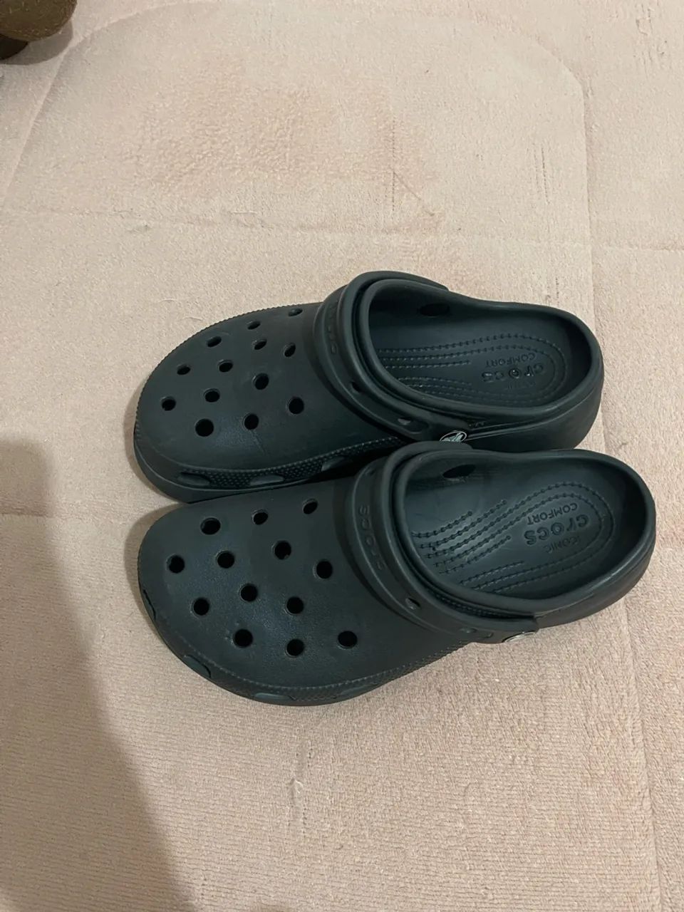 Vendo Crocs de plataforma  - Foto 2