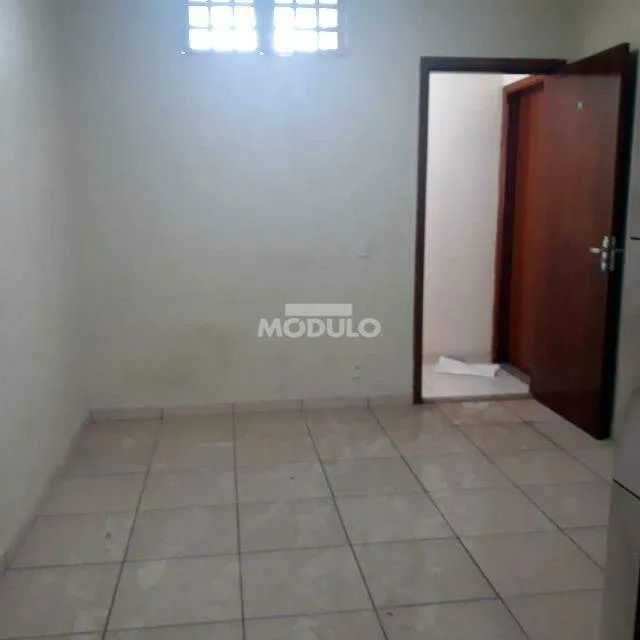Kitnet disponível para locação no bairro Martins. - Foto 5