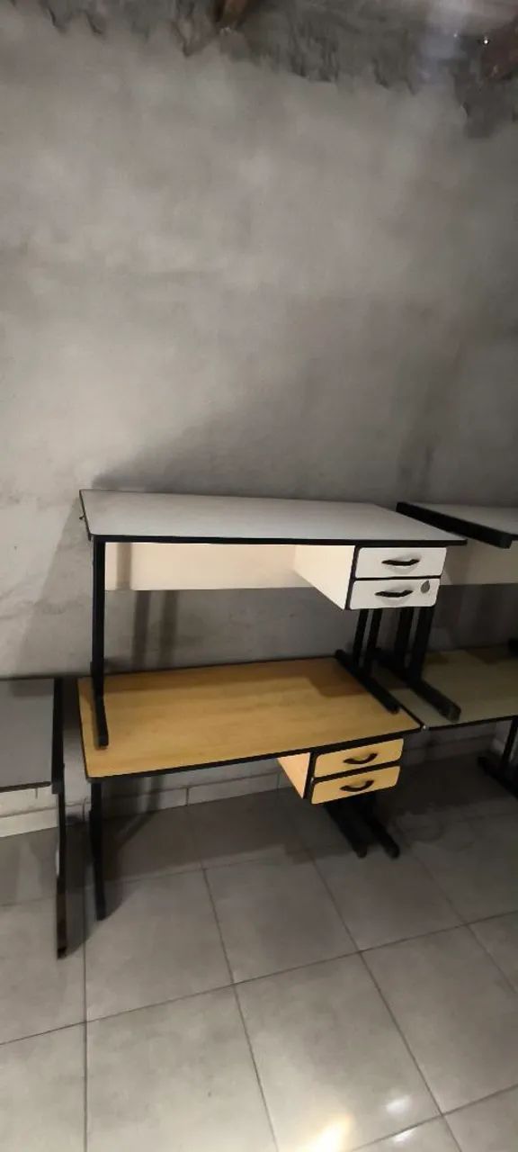 Mesa de escritório com gaveta - Foto 6