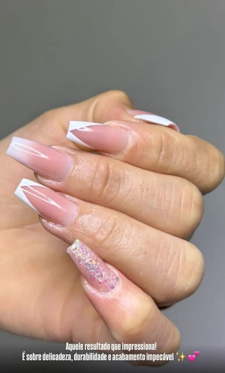 Estamos contratando nails designer 