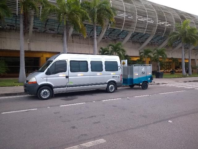 Van Renault Master Executiva 16 lugares