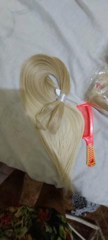 Mega hair louro da Malu