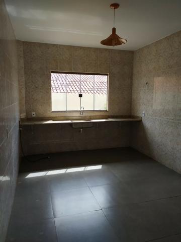 Vende - se imóvel com 02 apartamentos escriturados e com habite-se no Setor Aeroporto - Foto 3