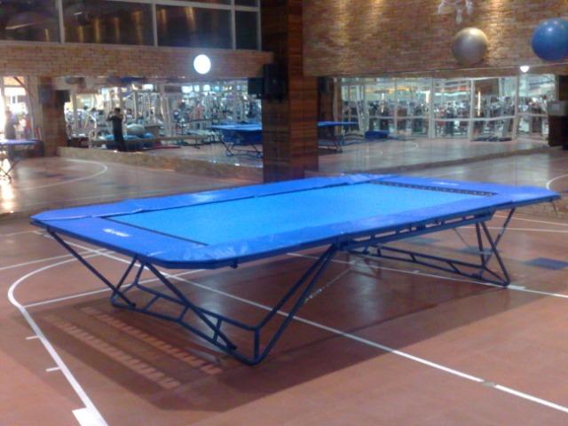 Cama elástica / Trampolim acrobático oficial