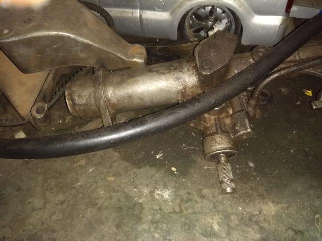 Caixa de direção hidráulica original do Santana com suporte e bomba
