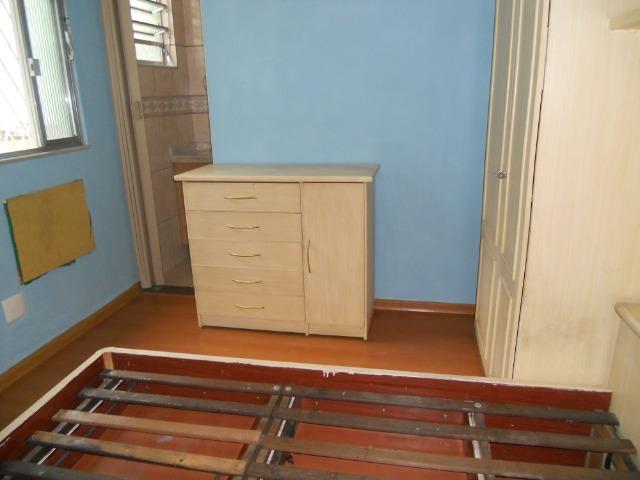 Alugo ótima casa no centro de nova Iguaçu - RJ - Foto 4