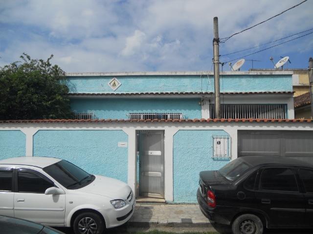 Alugo ótima casa para locação residencial no centro de Nova Iguaçu- RJ - Foto 2