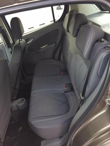Fiat Palio Attractive 1.4 Flex 8V 2013/2014 - Foto 10