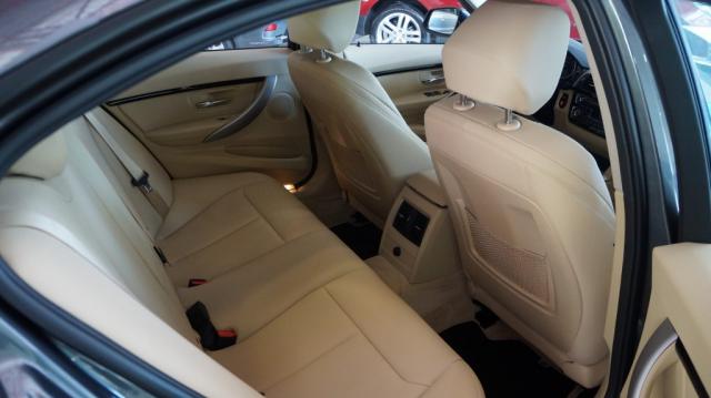 BMW 320i 2.0 SPORT 16V TURBO ACTIVE FLEX 4P AUTOMÁTICO - Foto 17