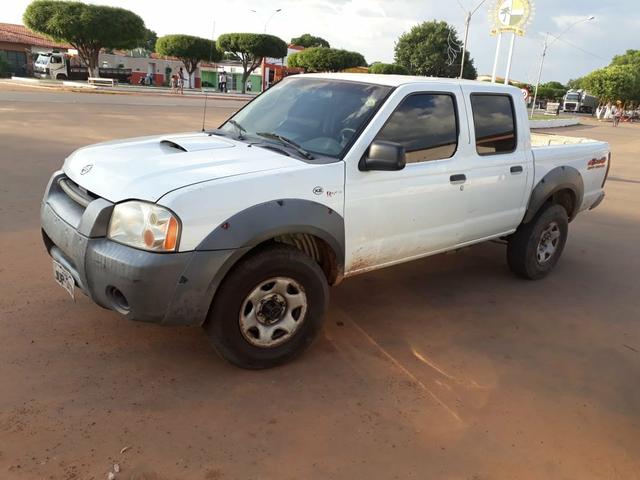 Nissan frontier 4x4 xe - Foto 2