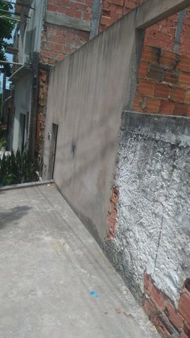 Casa em rua publica - Foto 13