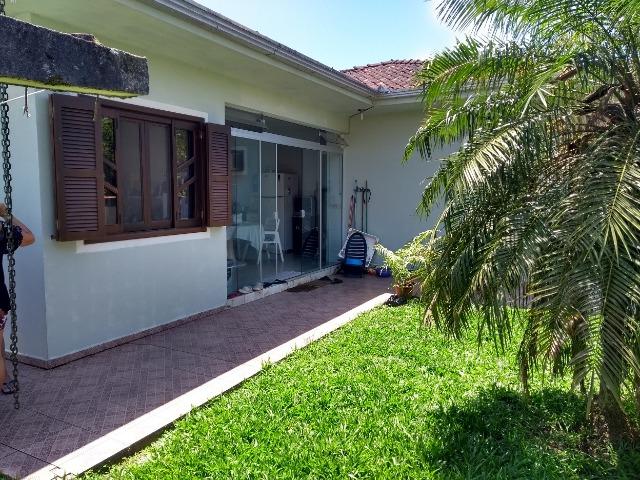 Casa com piscina a aprox. 400 m do mar em Itapoá - Foto 17