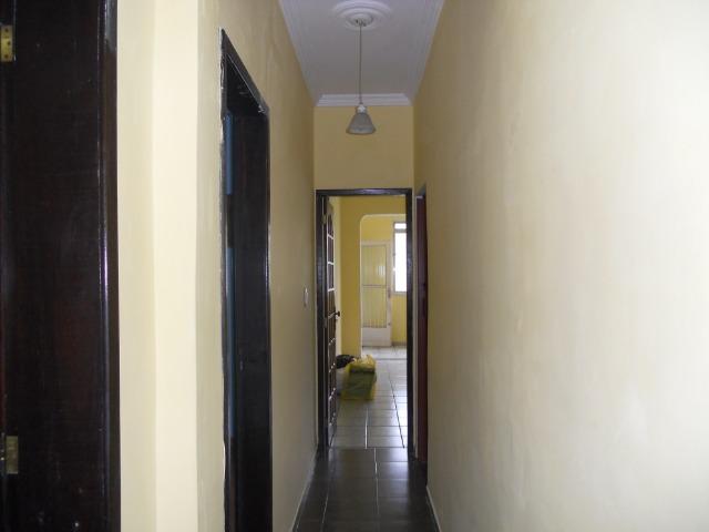 Alugo ótima casa no centro de nova Iguaçu - RJ - Foto 6